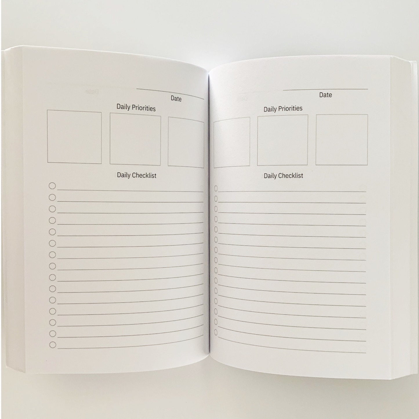 Daily To Do Planner: 6"x9" inch Matte Softcover Journal Notebook 370 pages